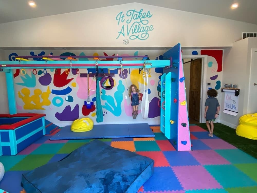Nonprofit Foster Village opens new building in Dripping Springs