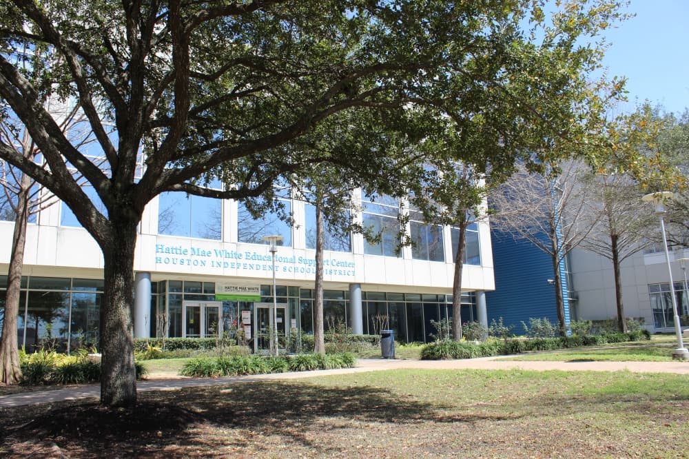 Newly appointed by state, Houston ISD board members unanimously adopt 2023-24 budget
