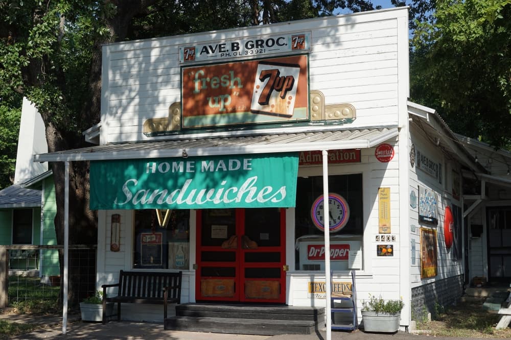 Austin's oldest grocery store reopens after pandemic closure