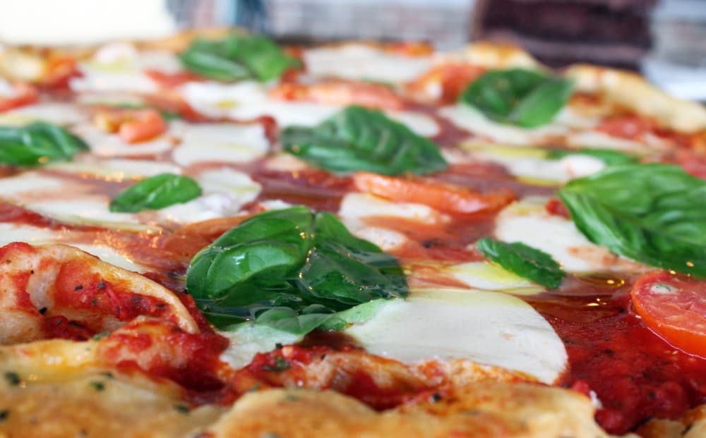 Jonny’s Pizza serves New York-style pizza in northeast Fort Worth