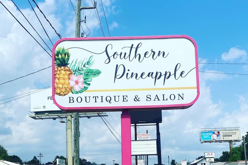 Southern Pineapple, a women's clothing boutique, coming soon to Tomball