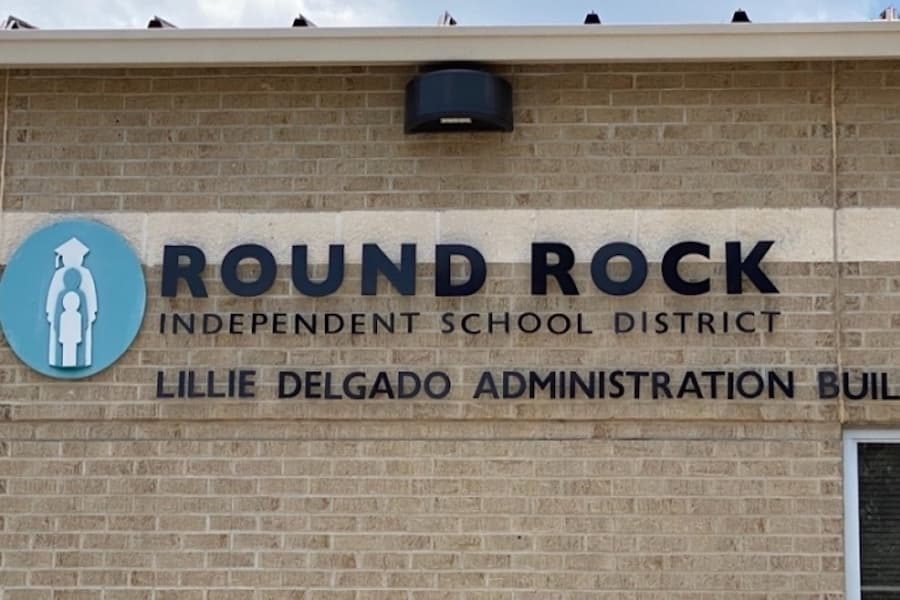 Round Rock ISD approves one-year contract extension, one-time $28,900 incentive payment for superintendent