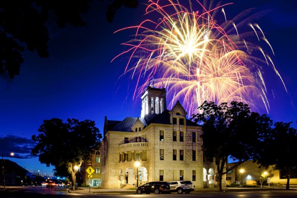 Attend Independence Day celebrations, learn all about quilts and more to do in and around New Braunfels this July