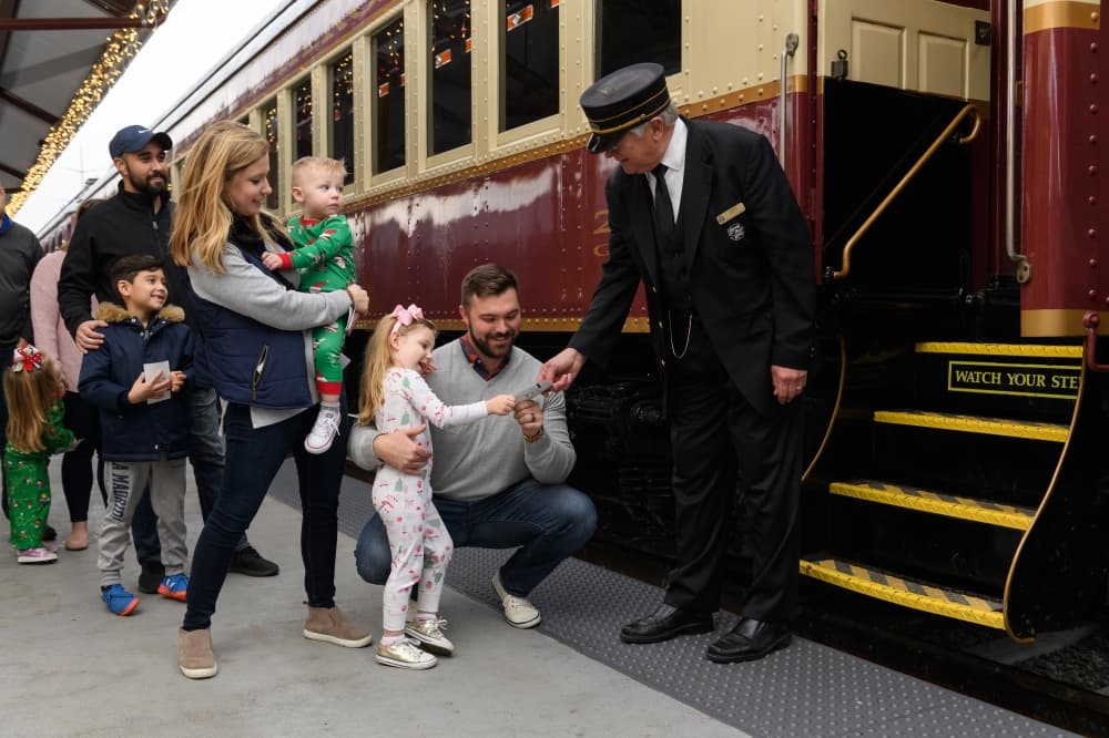 Grapevine Vintage Railroad to open ticket sales July 26 for North Pole Express