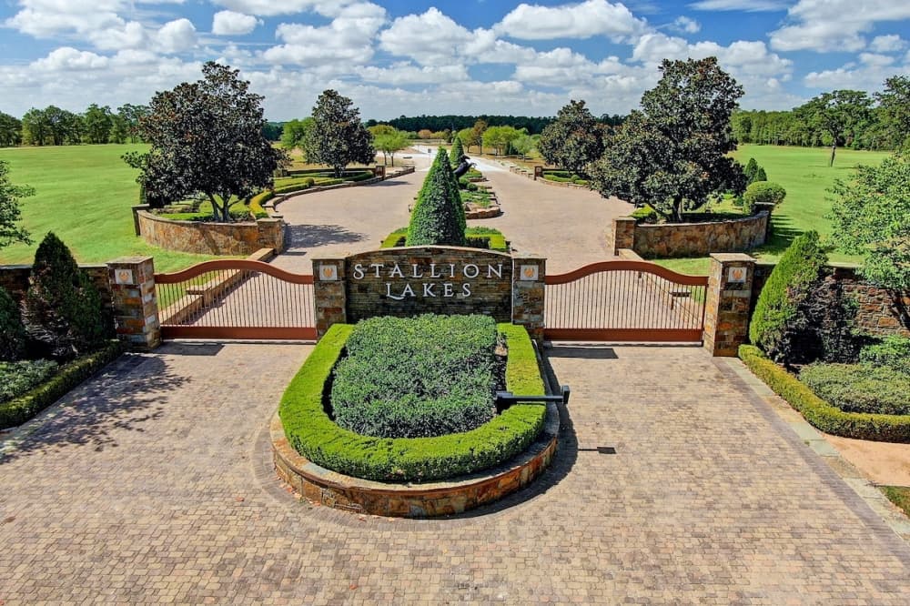Developer Kickerillo and Bean announces development Stallion Lakes in Hockley