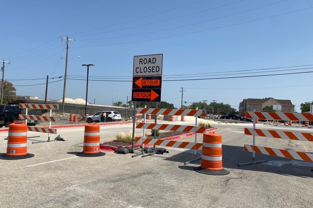 RM 620 construction to limit eastbound driveway access to Market at Round Rock through October