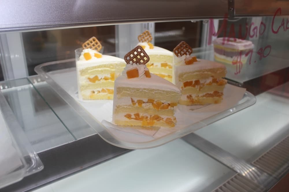 Desserts are made fresh each day in the shop. (Miranda Jaimes/Community Impact Newspaper)