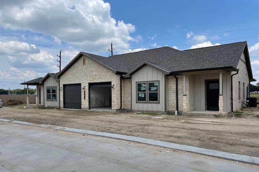 Those in independent living can live in villas and have access to the independent-living clubhouse for featured amenities. (Courtesy StoneCreek of Copperfield)