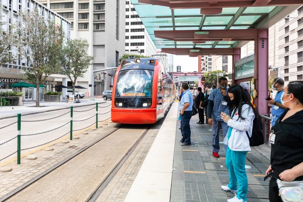 Bus shuttles will replace METRORail service during July 23-24 repairs