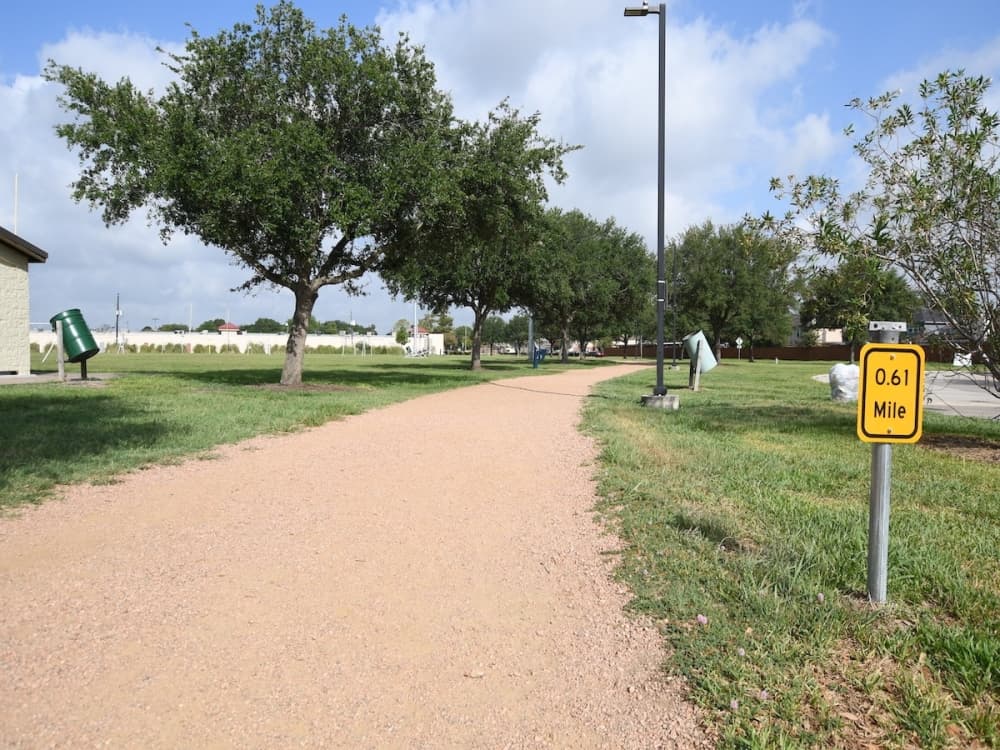 Missouri City unanimously approves Hunters Glen Park trail conversion contract