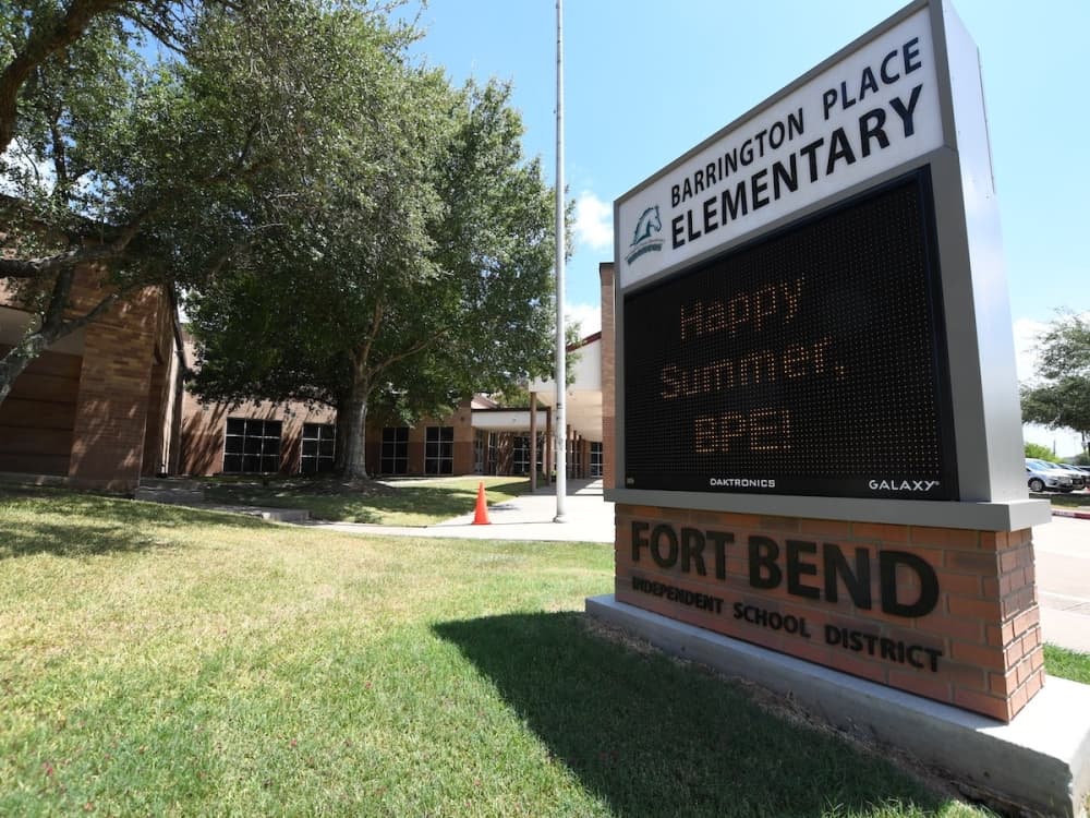 FBISD board of trustees OKs $7.3 million for Barrington Place Elementary mold remediation, renovations