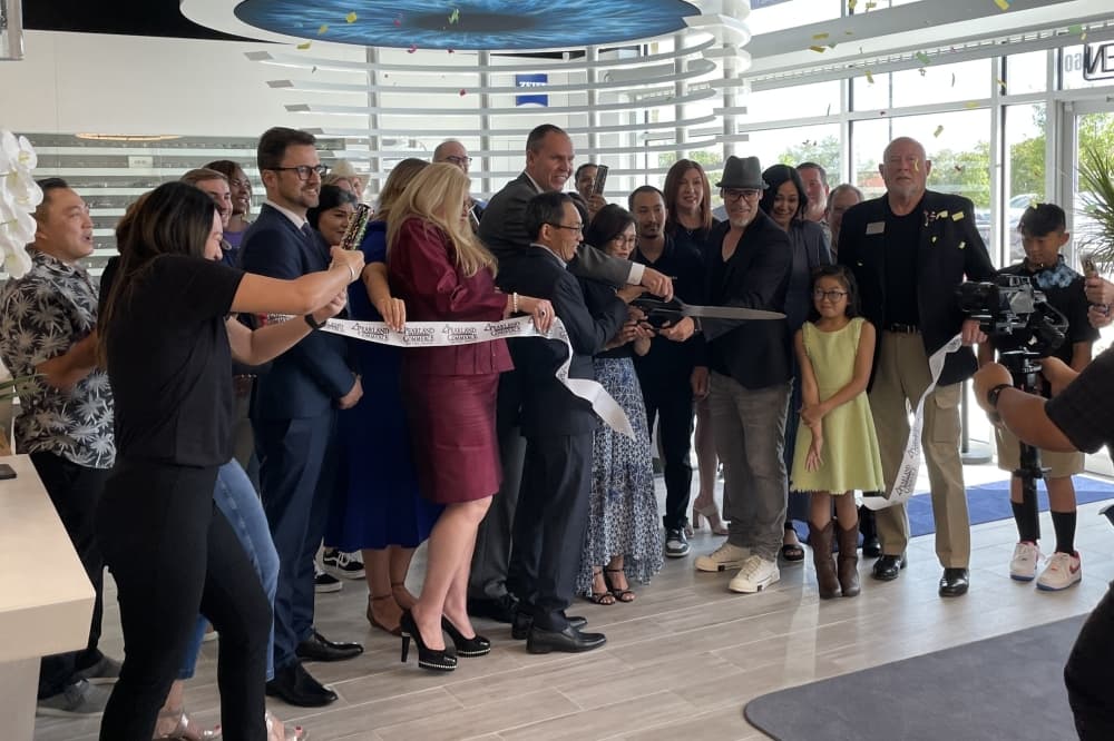 Eye Care Leaders in Pearland opens with first Zeiss patient experience in U.S.