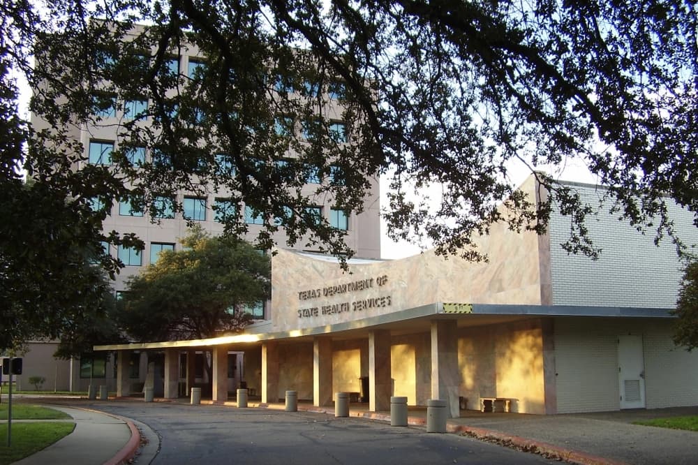 Texas health department accepting grant applications to expand access to health care