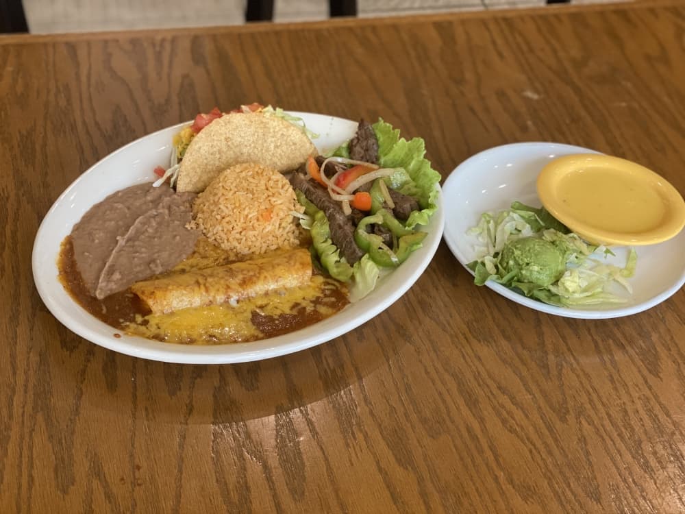 El Grande combo plate (for graphic)
