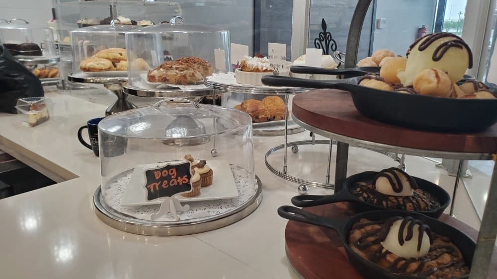 Decadent also makes dog treats, which are made with a carrot batter and served with peanut butter frosting. (Photo by Cynthia Zelaya/Community Impact Newspaper)