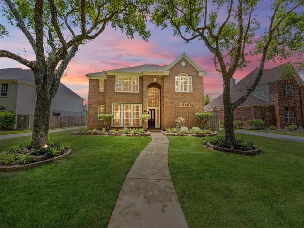 DATA: Sugar Land, Missouri City see higher home prices, fewer houses sold year over year in June