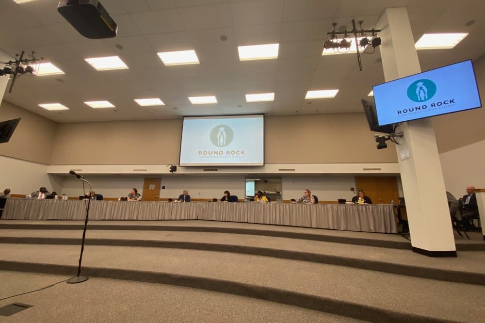 Motions to censure Trustees Bone and Weston fail at Round Rock ISD board meeting