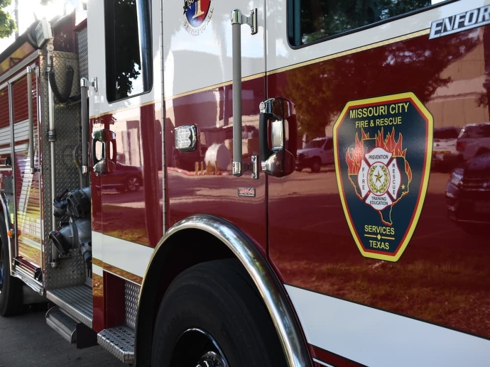 Missouri City City Council approves first readings of police, firefighter incentive pay ordinance