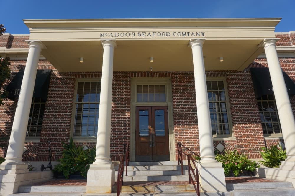 McAdoo's Seafood Co. & Oyster Bar combines traditional brunch specialties with cajun and seafood brunch options. (Sierra Martin/Community Impact Newspaper)