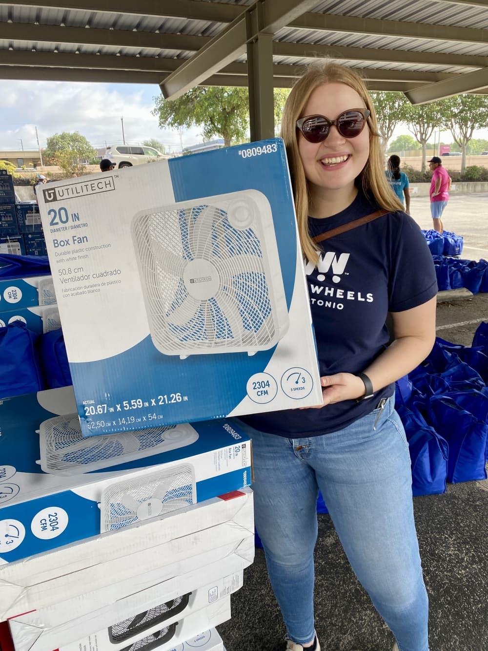 Photos from July 16, 2022 Beat The Heat volunteer delivery event. Delivered cooling kits, fans, and window ac units to clients.