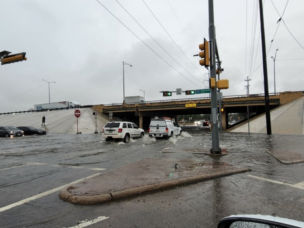 Flash flood warning in effect across Dallas; rain expected to continue into evening