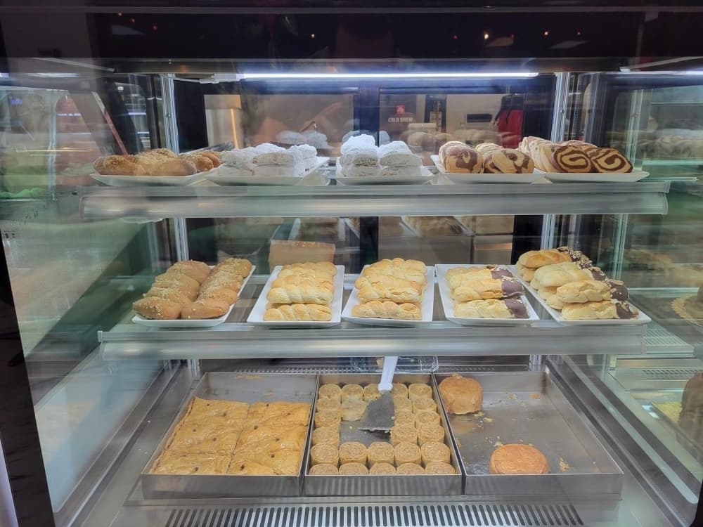 Sweet Greek now serving traditional pastries, coffee in Spring