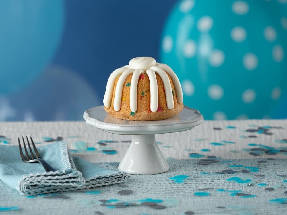 Nothing Bundt Cakes celebrates 25th anniversary in Sugar Land, Katy