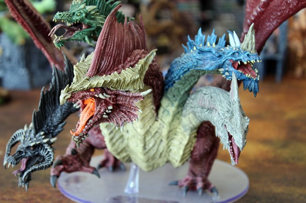 figure of Tlamet, a super villain from the Dungeons & Dragons universe