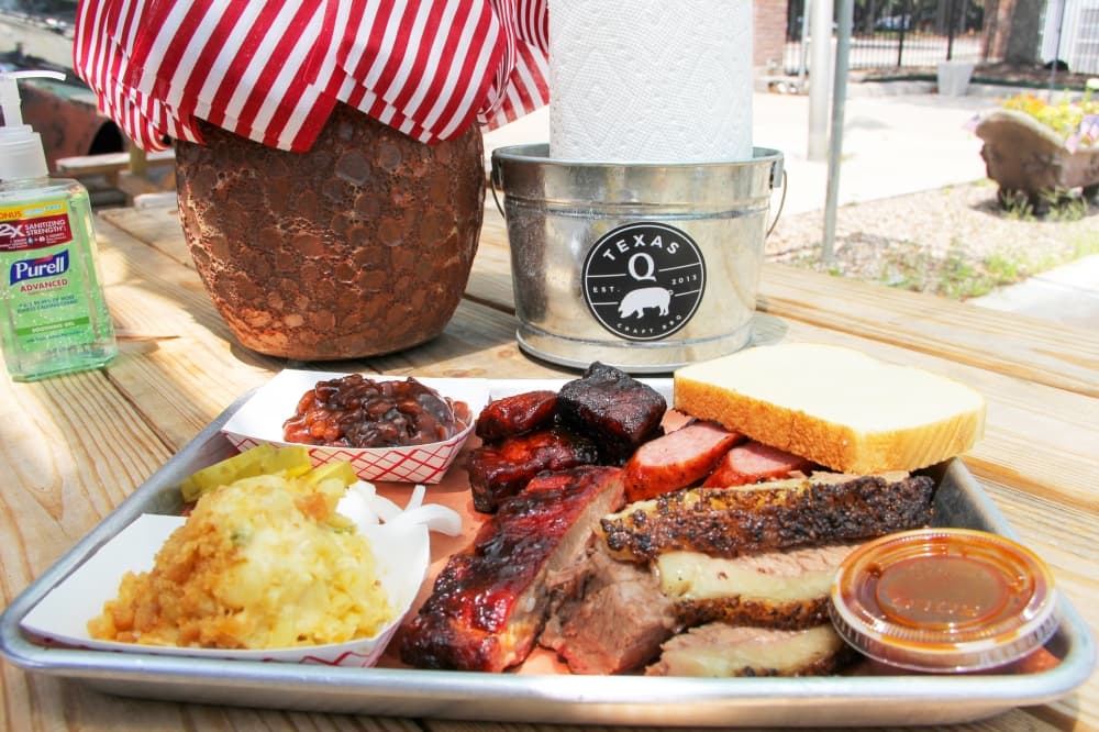 Texas Q in Kingwood offers a number of smoked barbecue staples that can be purchased as a combo plate with sides, individually or by the pound. (Wesley Gardner/Community Impact Newspaper)