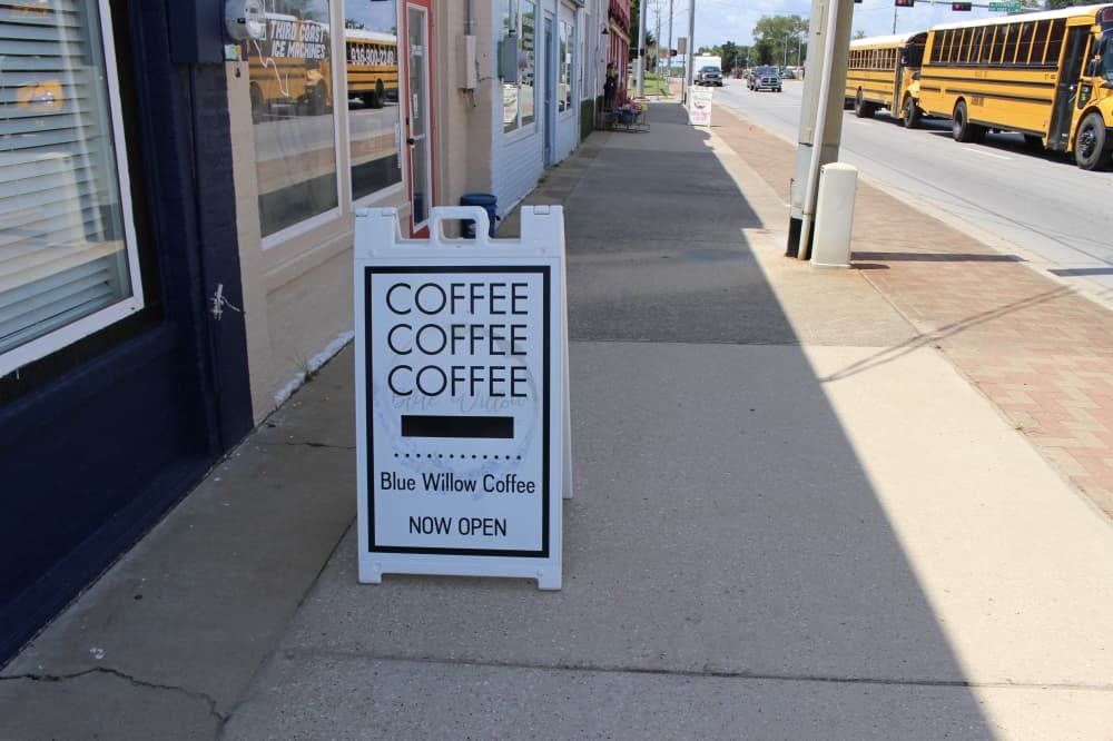 Blue Willow Coffee is now open in Willis. (Peyton MacKenzie/Community Impact Newspaper)