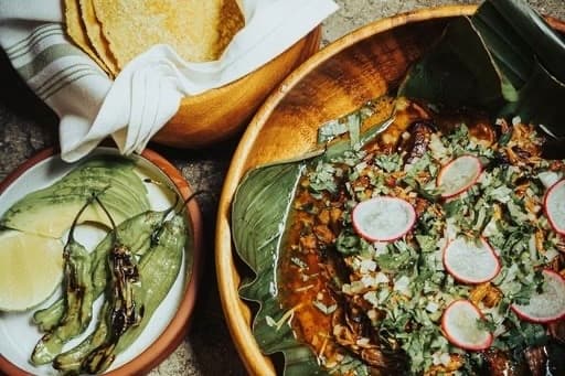 Bulevar Mexican Kitchen offers modern menu in new Northwest Austin space