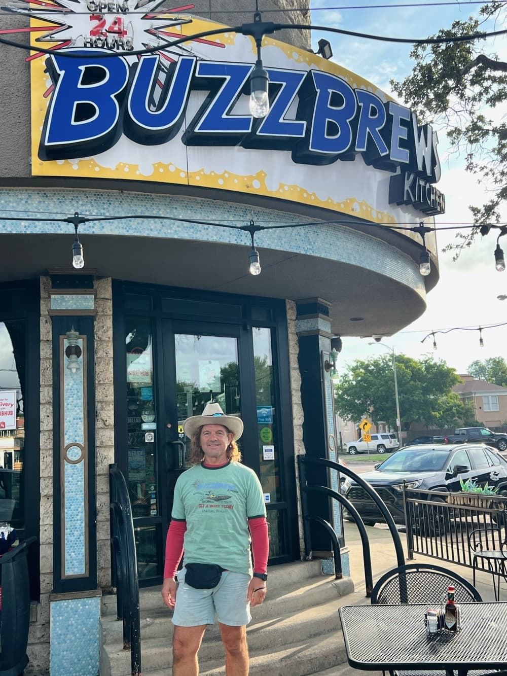 Ernest Belmore Jr. is the owner of BuzzBrews Kitchen in Lakewood. (Rebecca Heliot/Community Impact Newspaper)