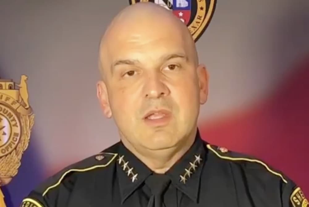 Bexar County sheriff investigating migrants being taken from San Antonio to Massachusetts