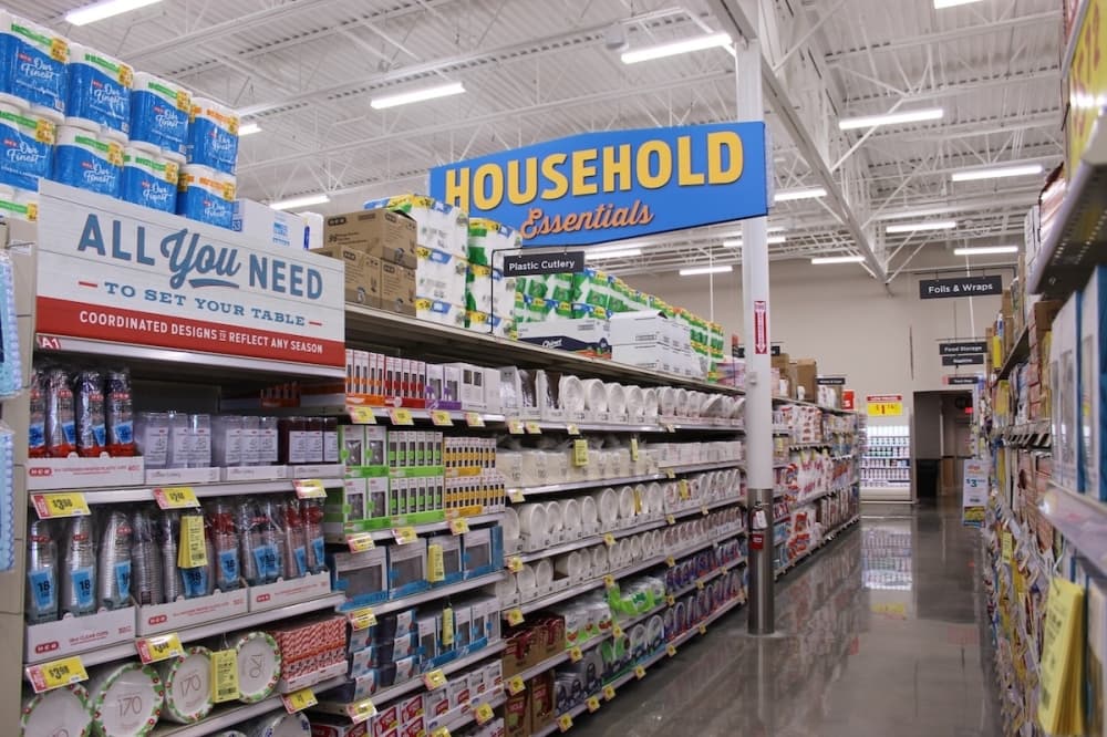 The H-E-B in Frisco will feature aisles of groceries and goods. (Colby Farr/Community Impact Newspaper)