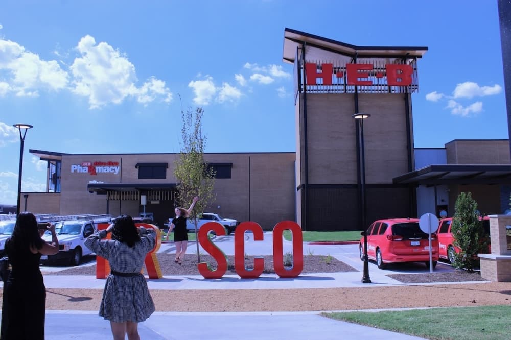 The east side of the store contains art displays and seating areas. (Colby Farr/Community Impact Newspaper)