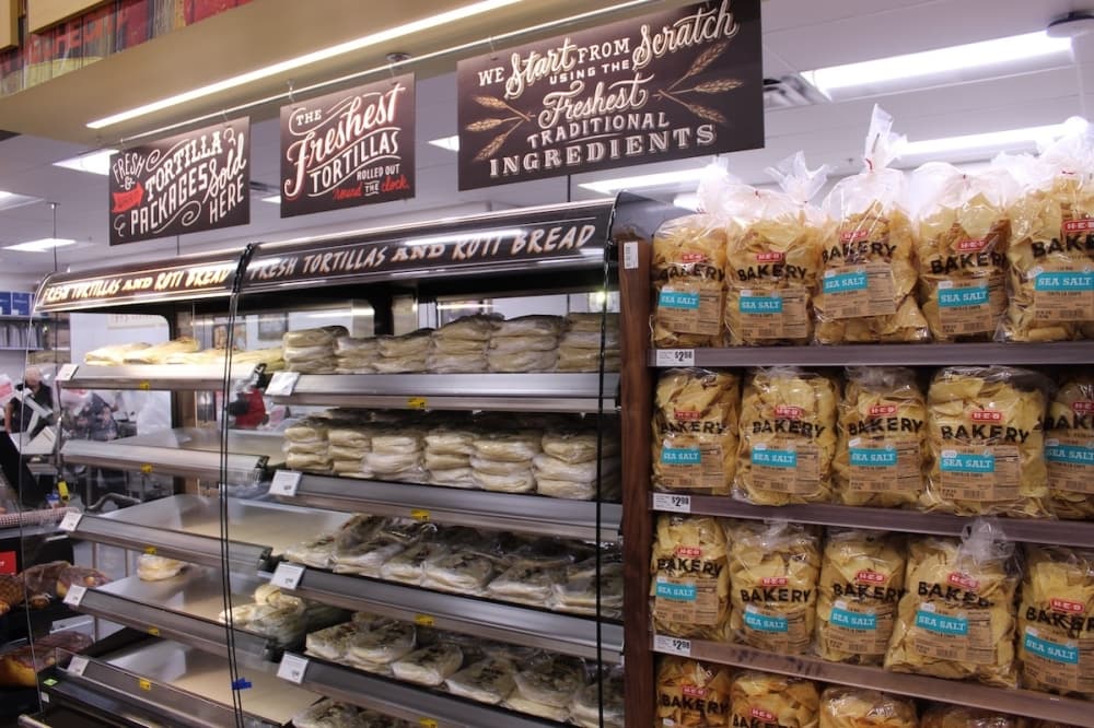 The H-E-B in Frisco will feature aisles of groceries and goods. (Colby Farr/Community Impact Newspaper)