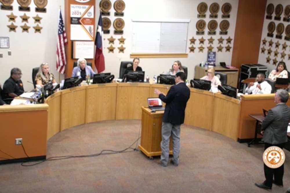 Hutto ISD trustees OK 11 new staff positions