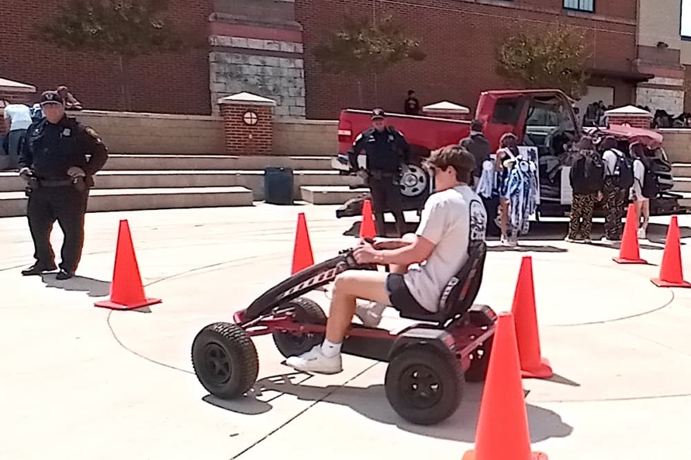 North San Antonio high schoolers rally to promote safe, smart driving