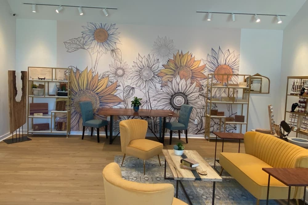 Beautiful Bliss opened Sept. 22 and offers jewelry, home goods and furniture. (Lizzy Spangler/Community Impact Newspaper)