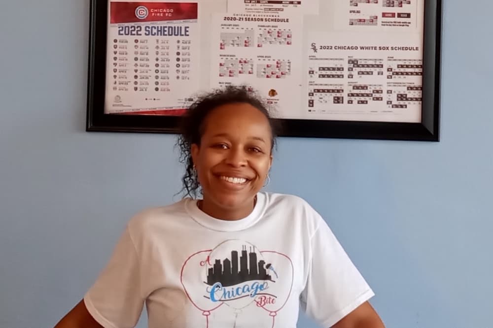 A Chicago Bite: Encino Park-area eatery serves Chicago-style dishes