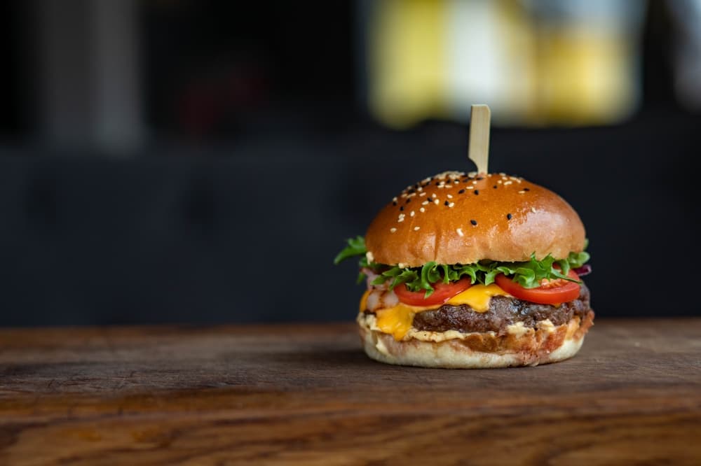 The Rustic to serve burgers, drinks at Hobby Airport