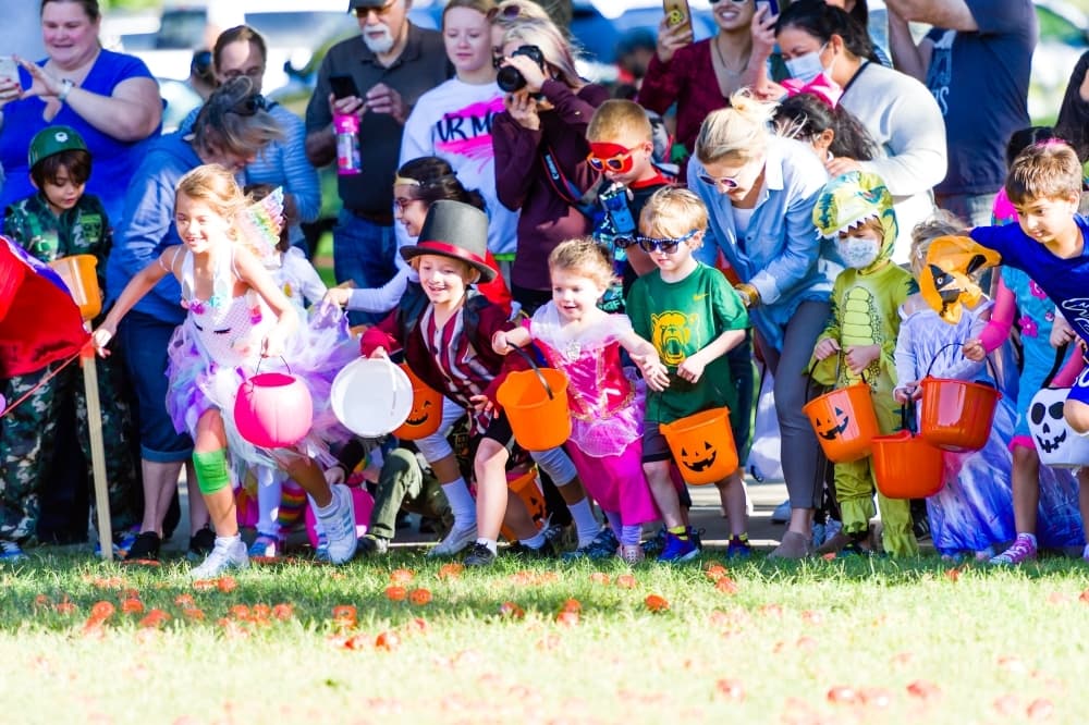 City of Bellaire's Great Pumpkin Hunt (Courtesy Dee Zunker Photography/City of Bellaire)