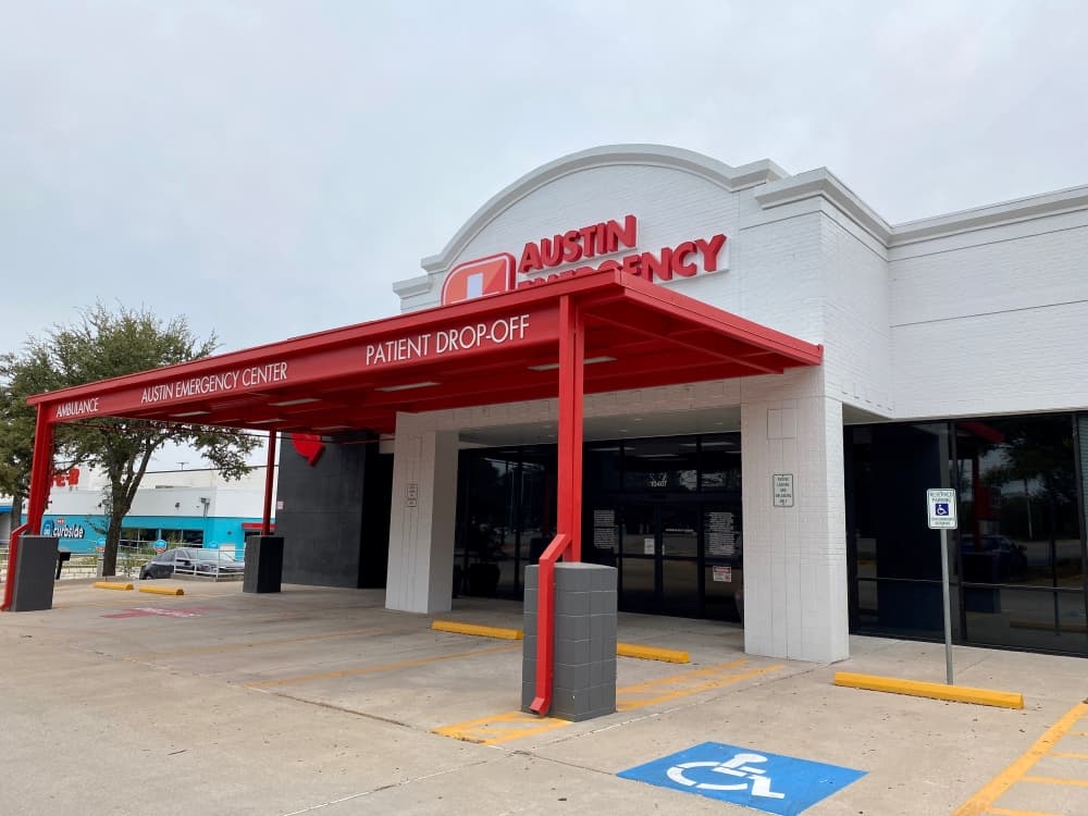 Austin Emergency Center brings service to the The Arboretum