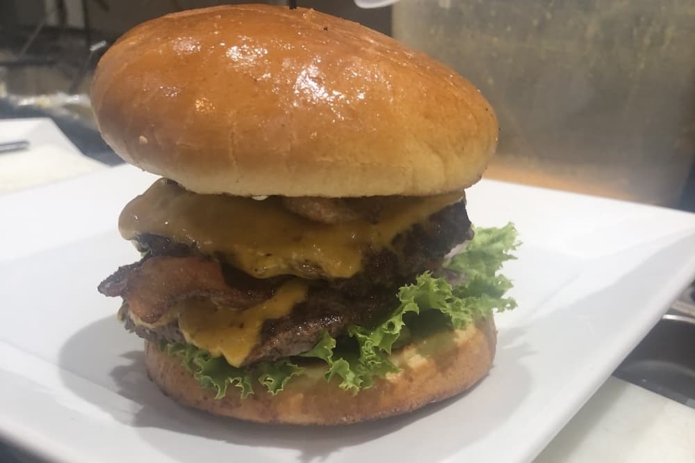 Edmond's Burgers & More to serve up burgers, wraps and more in Plano