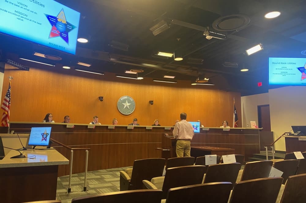 Round Rock City Council approves $1.08 residential solid waste rate increase, 1-time fuel recovery payment