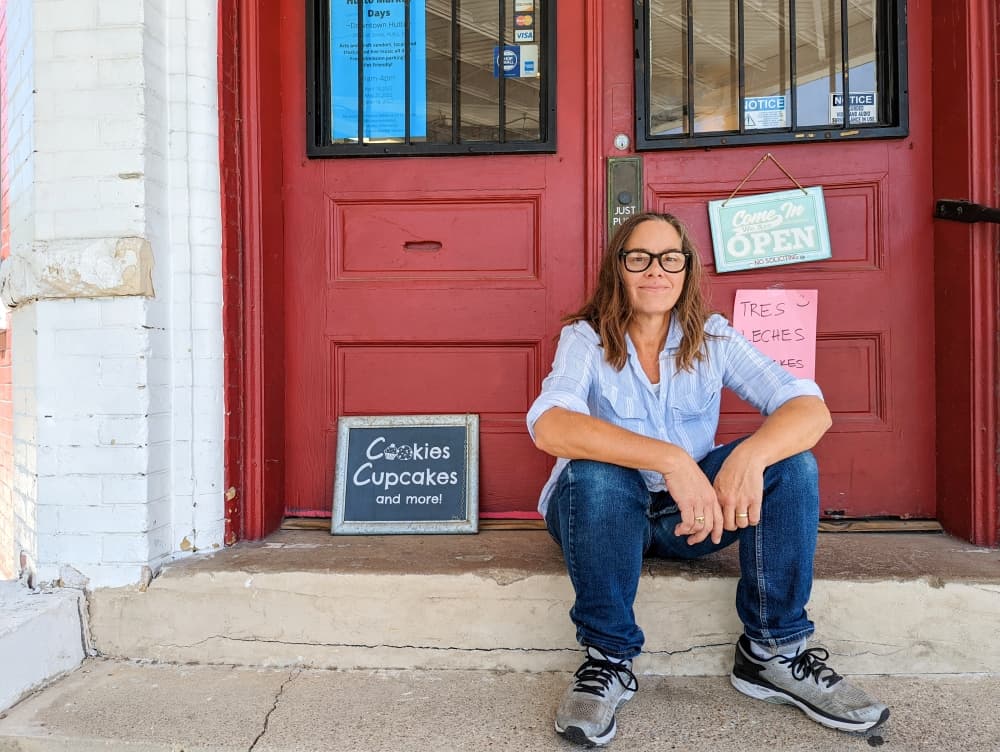 Darrian Noel Terry took ownership of Cookies, Cupcakes and More in September 2021. (Carson Ganong/Community Impact)