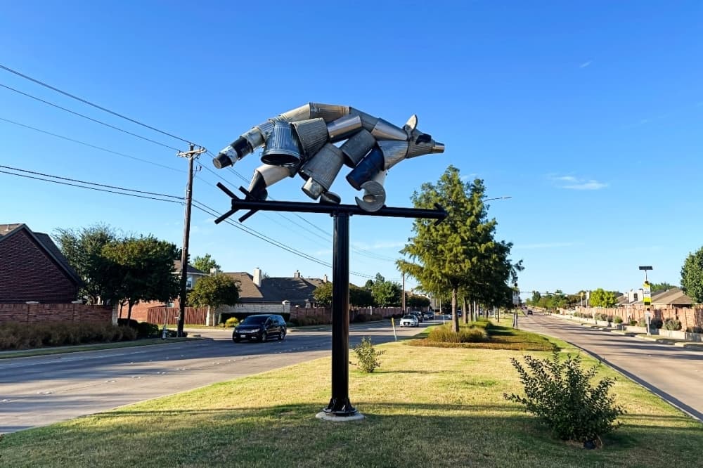 North Beach Street art project features 12 animals sculptures along -mile stretch in Fort Worth