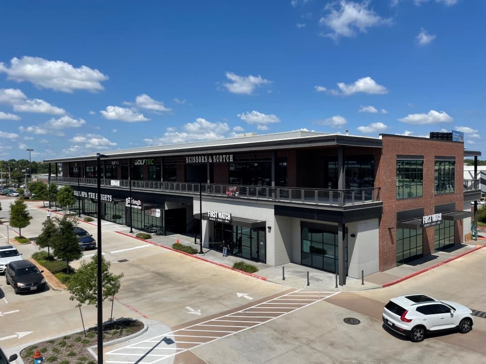 Men's grooming, cocktail lounge Scissors & Scotch among latest openings in Lower Heights District
