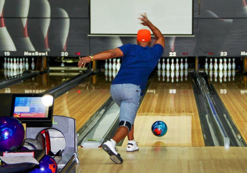 Max Bowl rolls out family fun in Humble