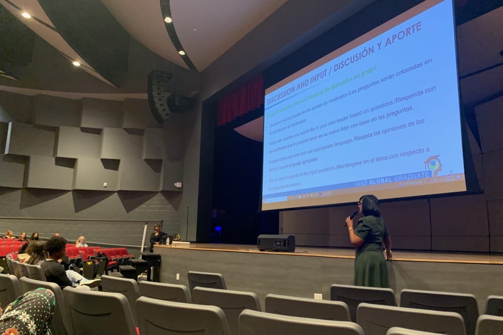 Houston ISD hosts community meeting to gather feedback as search begins for new Bellaire High School principal